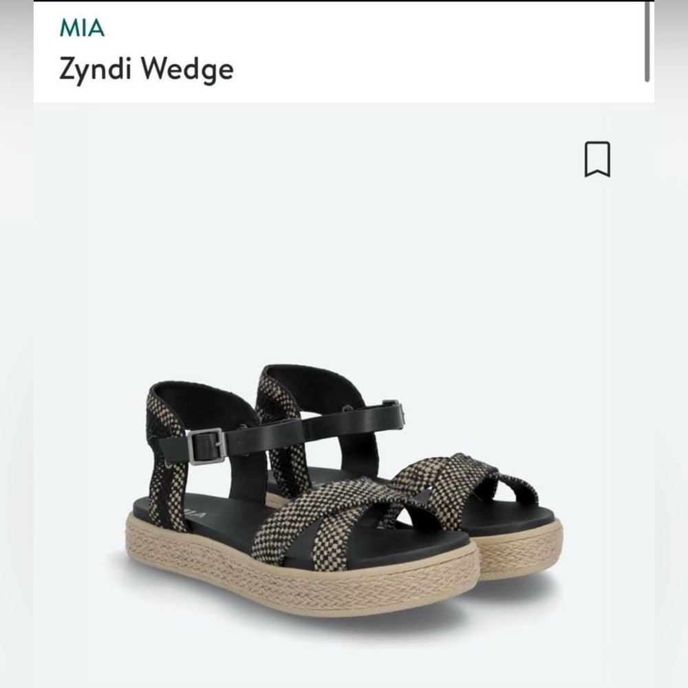 MIA Zyndi Wedge Sandals